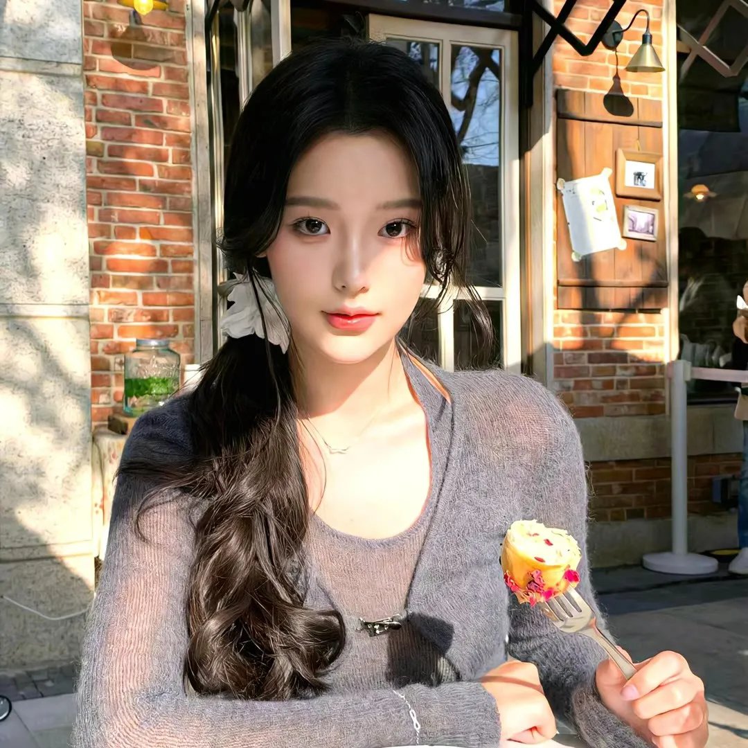 后窗的女人